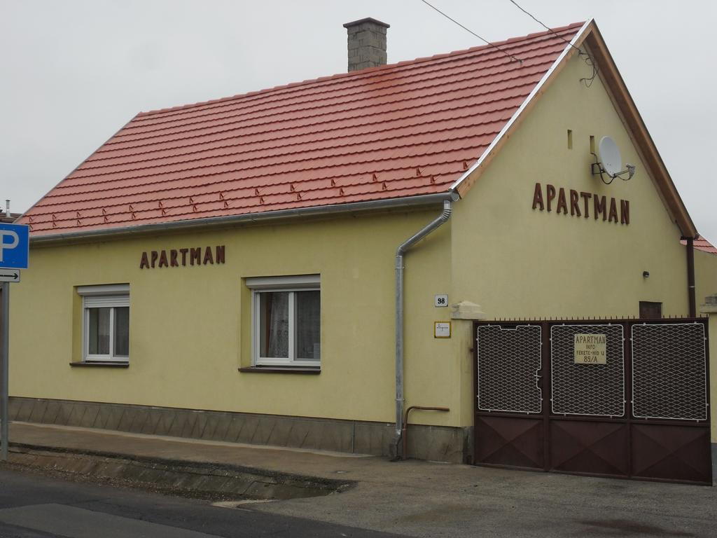 Pallosi Haz "A" Sárvár Pokoj fotografie
