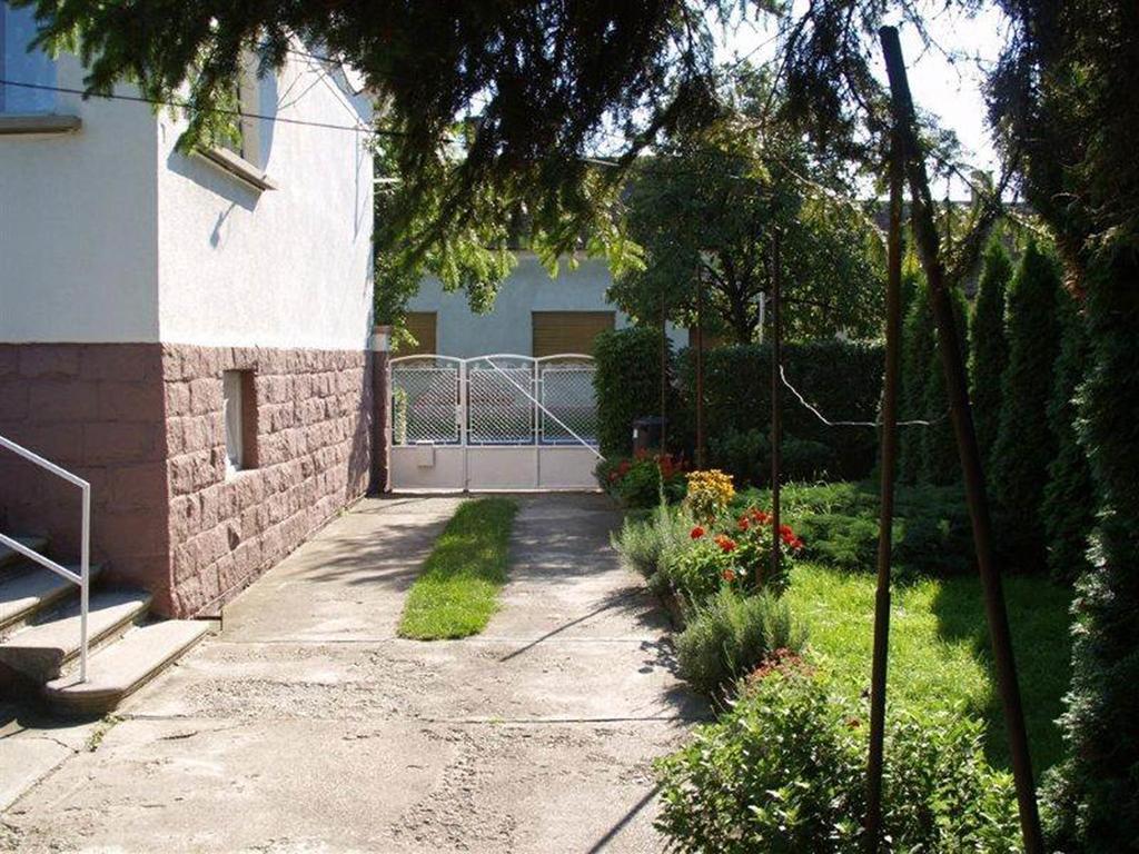 Pallosi Haz "A" Sárvár Exteriér fotografie